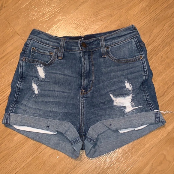 hollister - denim shorts - Picture 1 of 5